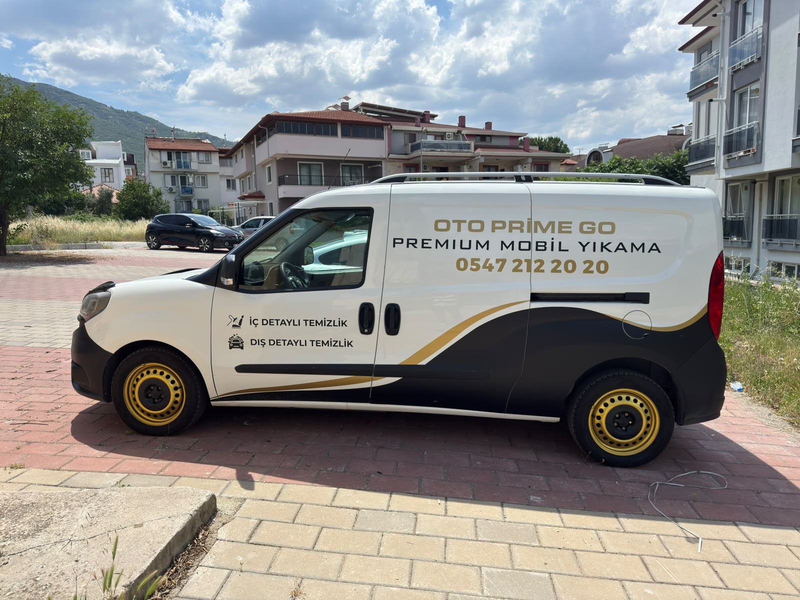 Oto Prime Go servis aracı — Denizli mobil oto yıkama