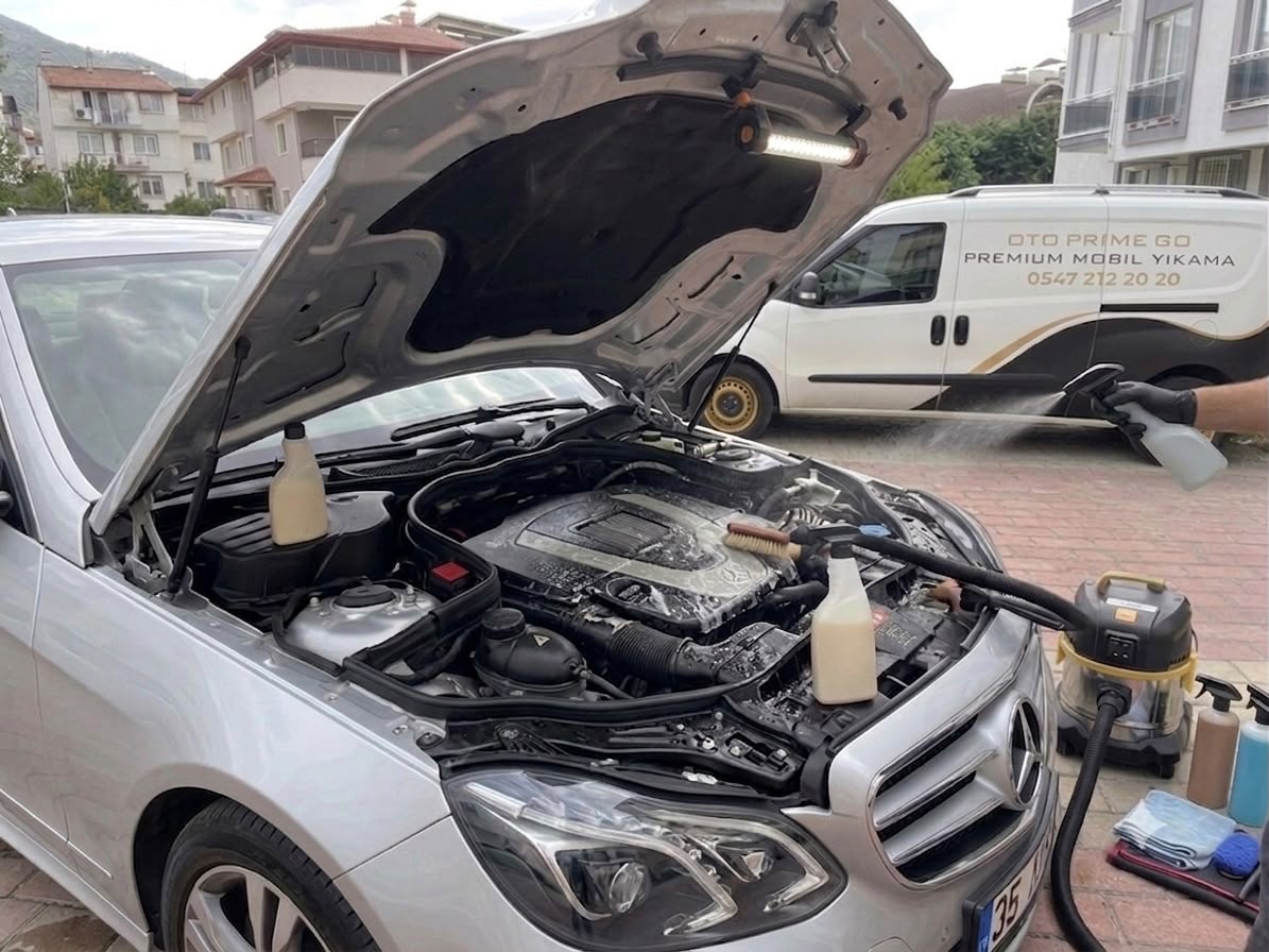 Motor yıkama — profesyonel motor temizliği Denizli